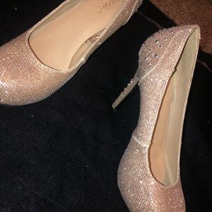 Sparkle, prom shoes, high heels!